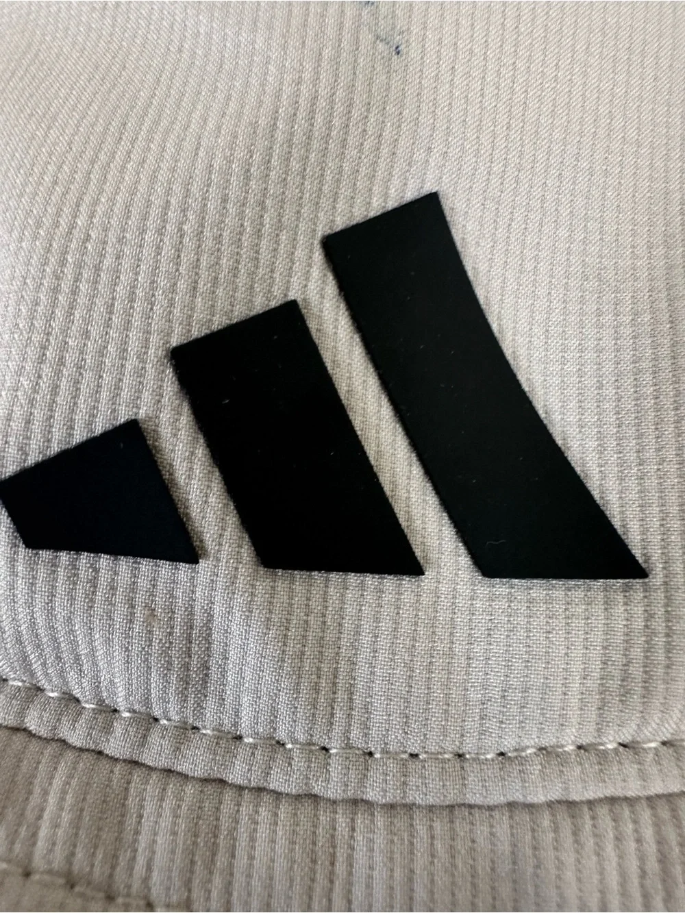 adidas Light Gray Men’s Bucket Hat with Black Accent